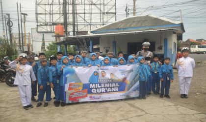 SD Muhammadiyah Jogokariyan Yogyakarta Gelar Aksi Berbagi Takjil di Beberapa Titik Kota Yogyakarta